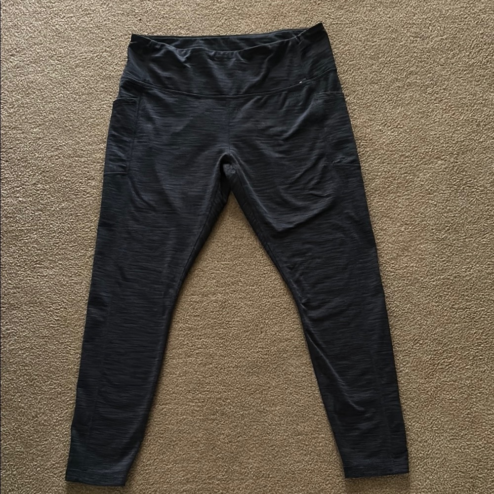 Mondetta Navy Blue Athletic Leggings WITH POCKETS